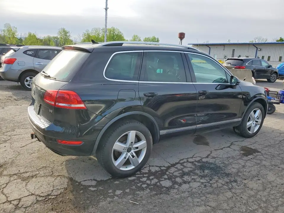 2013 VOLKSWAGEN TOUAREG V6  