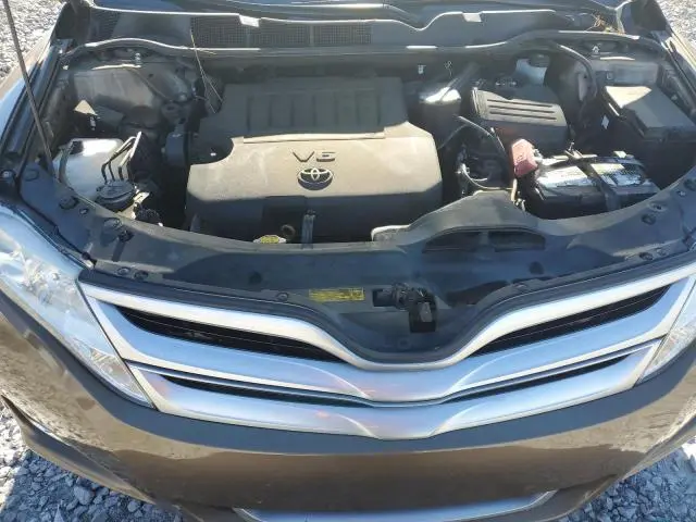 2013 TOYOTA VENZA LE  