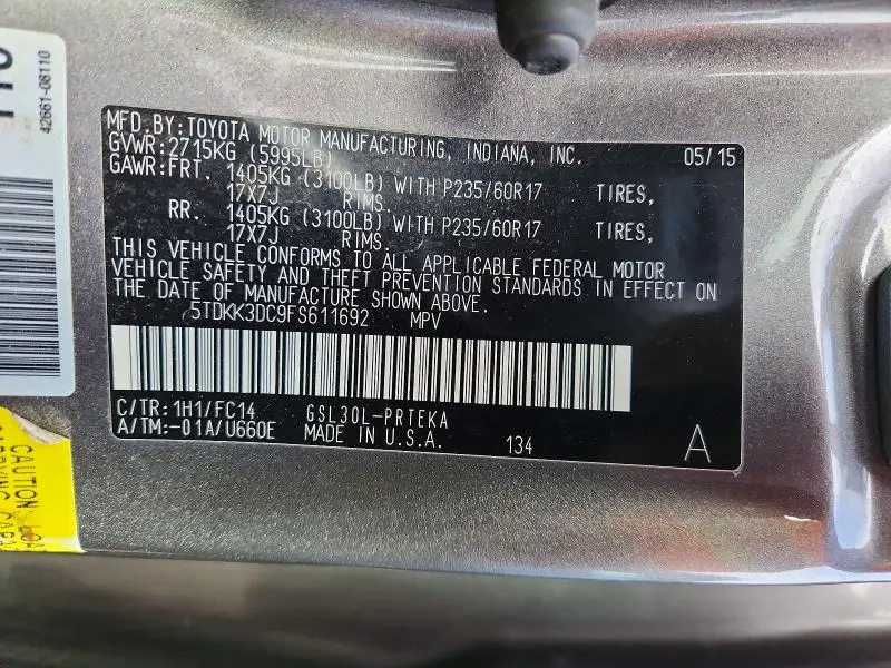 2015 TOYOTA SIENNA LE  