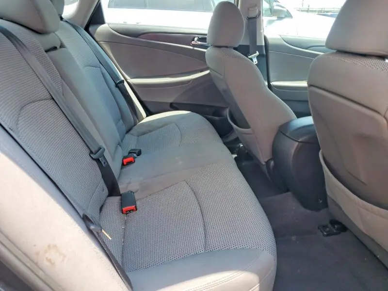 2011 HYUNDAI SONATA GLS  