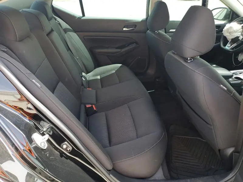 2021 NISSAN ALTIMA SV  
