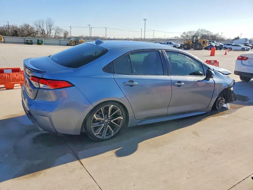 2021 TOYOTA COROLLA SE  