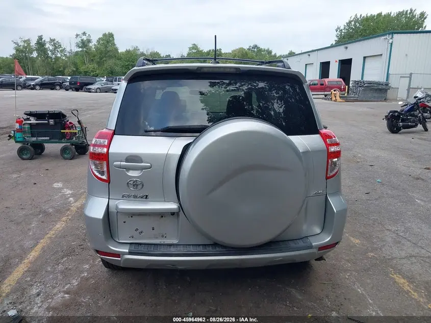 2011 TOYOTA RAV4  