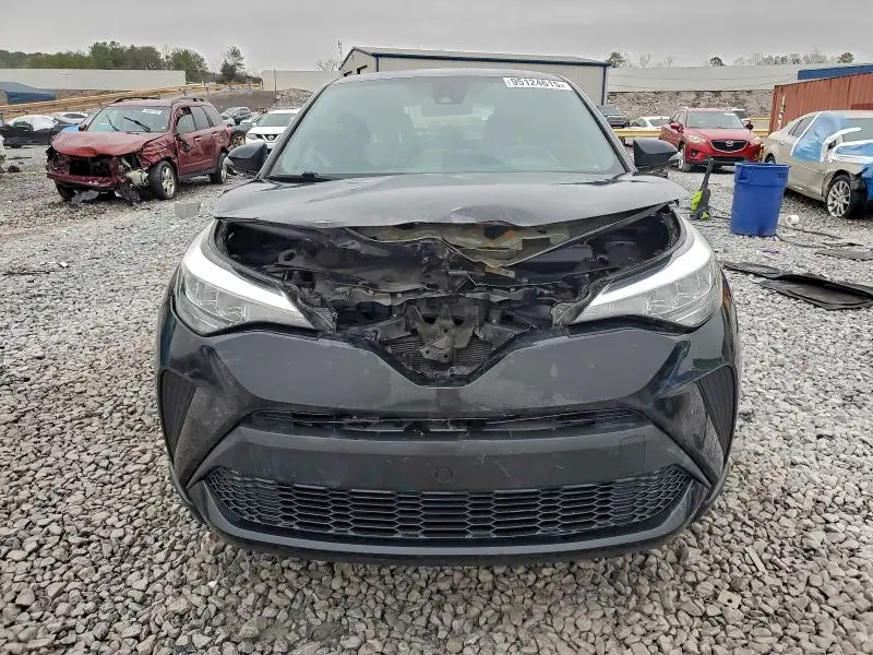 2020 TOYOTA C-HR XLE  