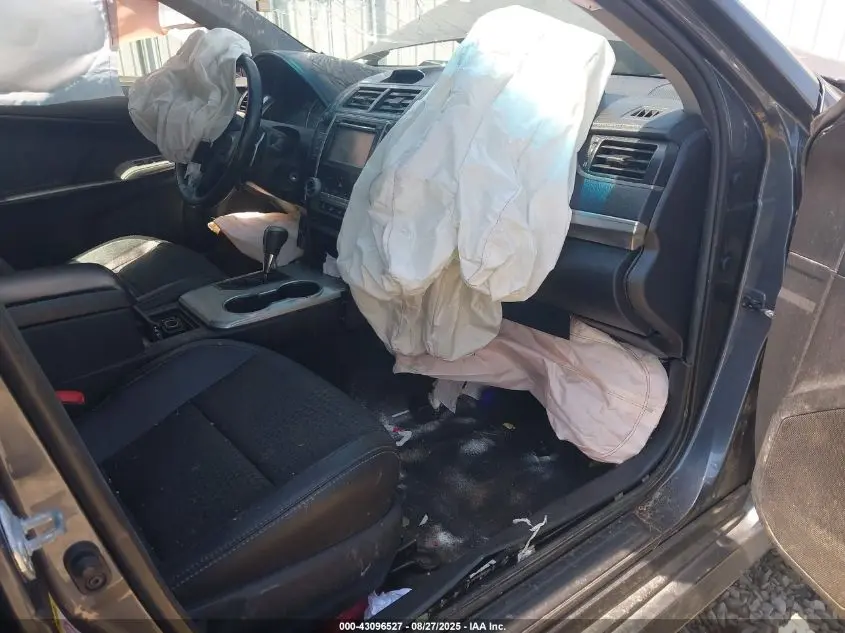 2012 TOYOTA CAMRY SE