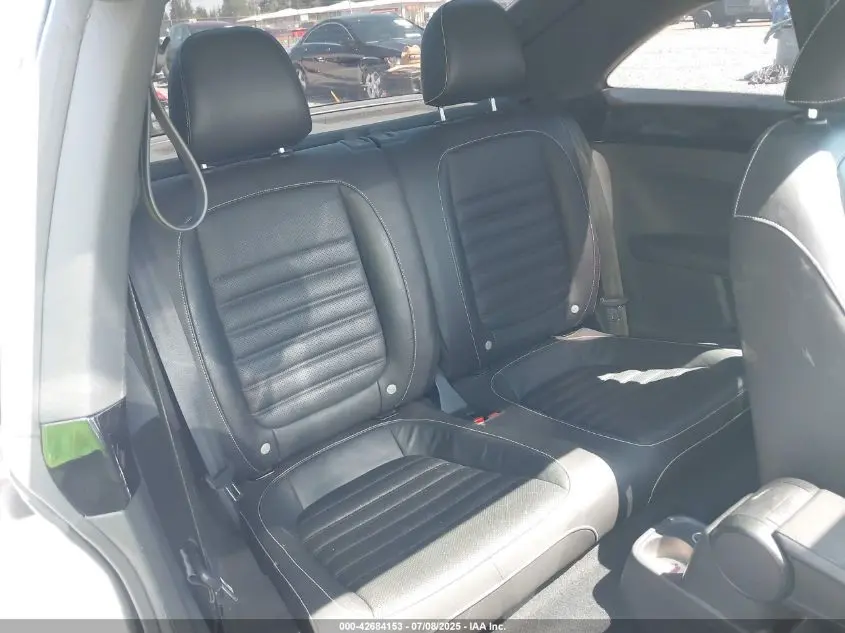 2014 VOLKSWAGEN BEETLE 2.0L TDI