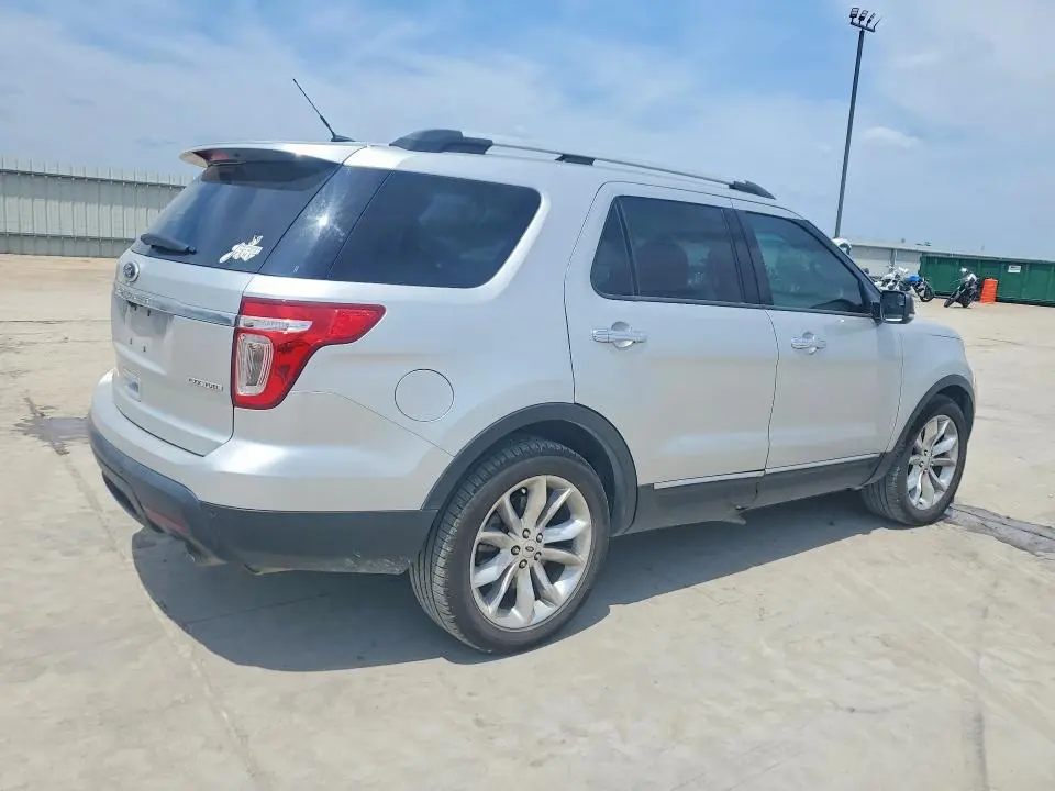 2013 FORD EXPLORER XLT  