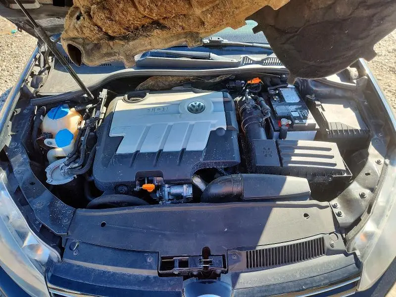 2011 VOLKSWAGEN JETTA TDI  