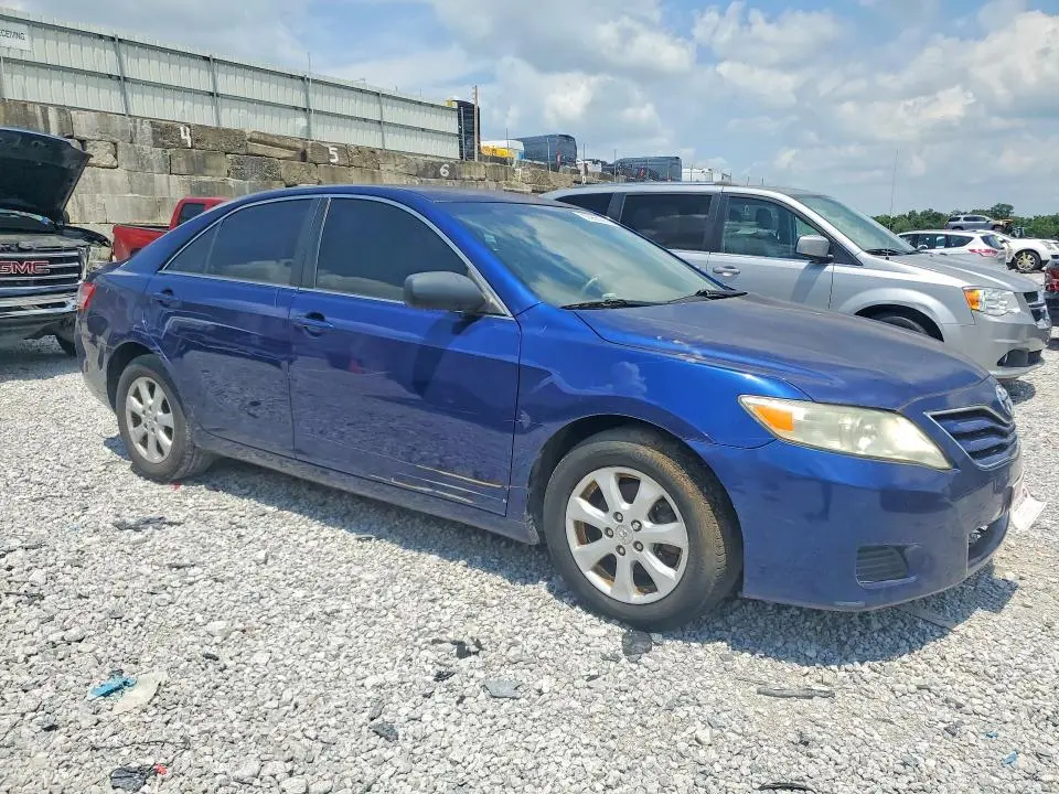 2011 TOYOTA CAMRY LE  