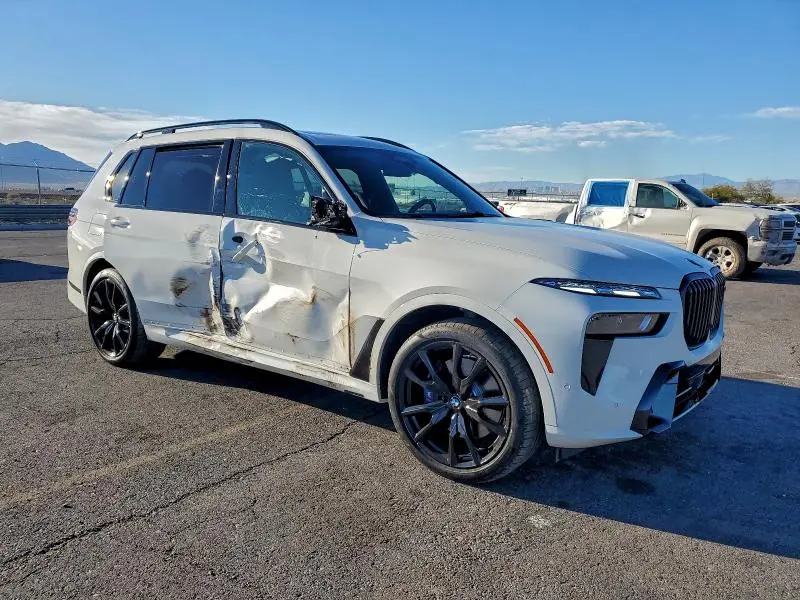 2024 BMW X7 M60I  