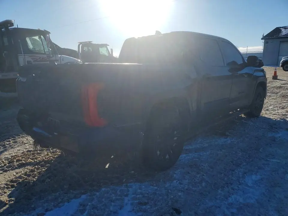 2024 TOYOTA TUNDRA CREWMAX SR  