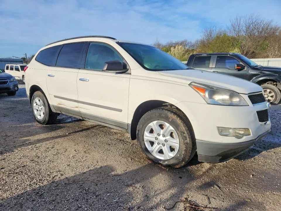 2012 CHEVROLET TRAVERSE LS  