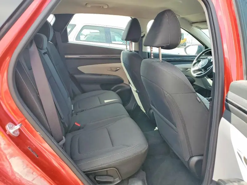 2023 HYUNDAI TUCSON SE  