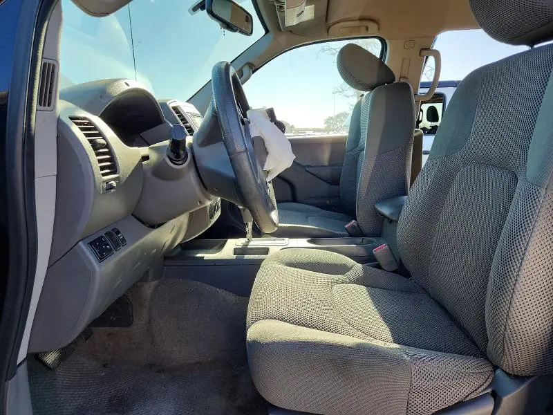 2016 NISSAN FRONTIER S  