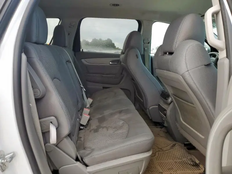 2017 CHEVROLET TRAVERSE LS  