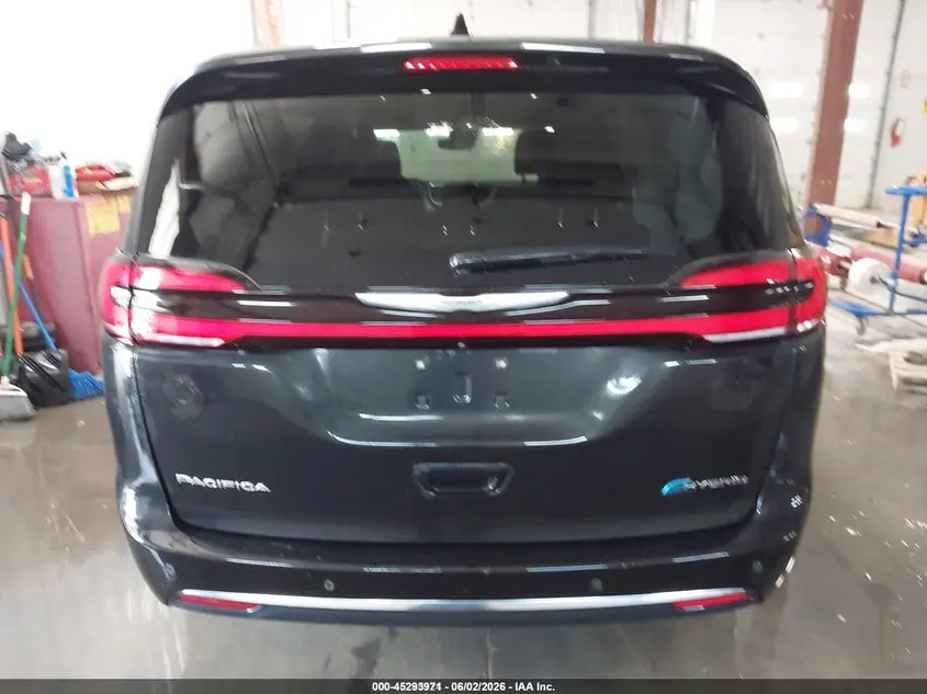 2023 CHRYSLER PACIFICA HYBRID TOURING L