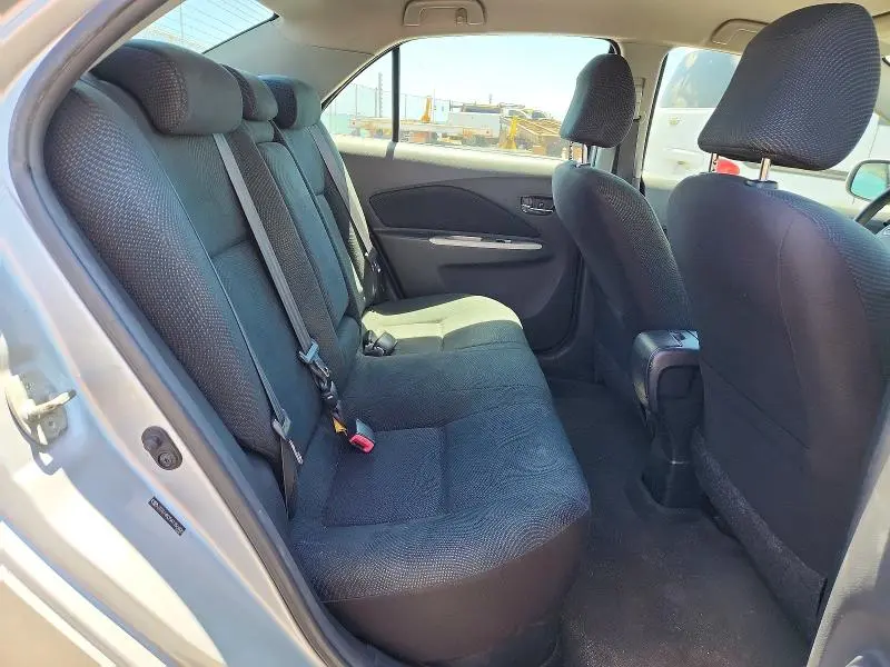 2010 TOYOTA YARIS BASE  
