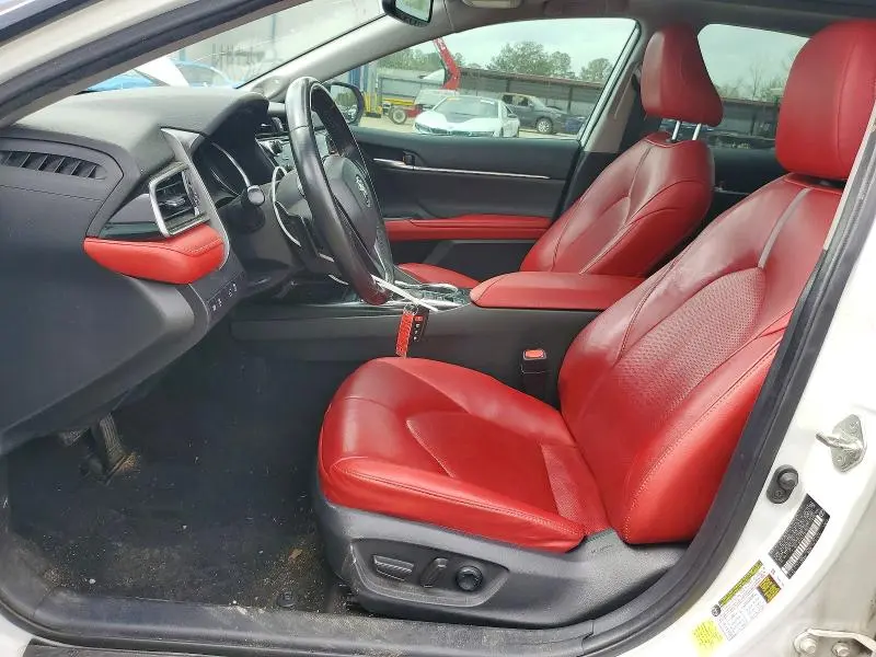 2020 TOYOTA CAMRY XSE  