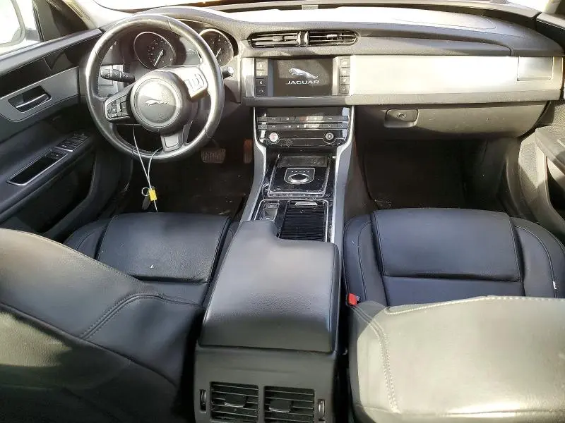 2017 JAGUAR XF   