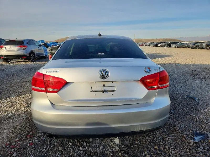 2014 VOLKSWAGEN PASSAT S  
