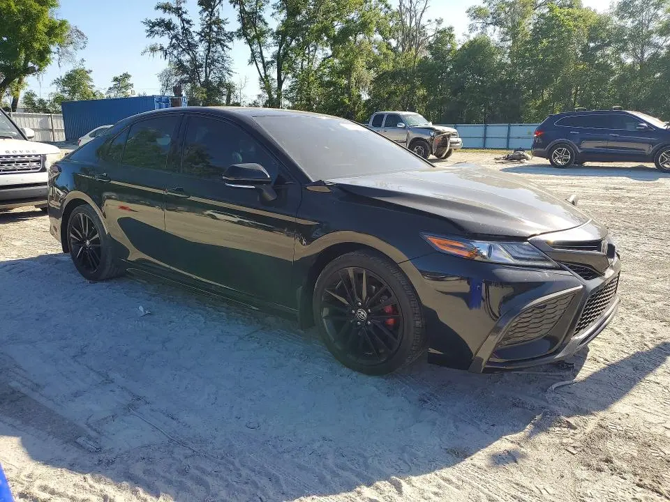 2021 TOYOTA CAMRY XSE  