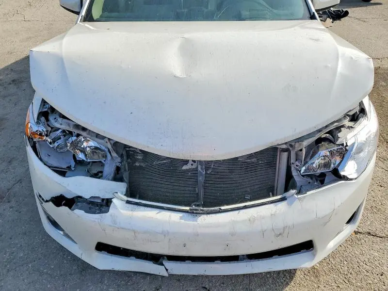 2014 TOYOTA CAMRY XLE V6  