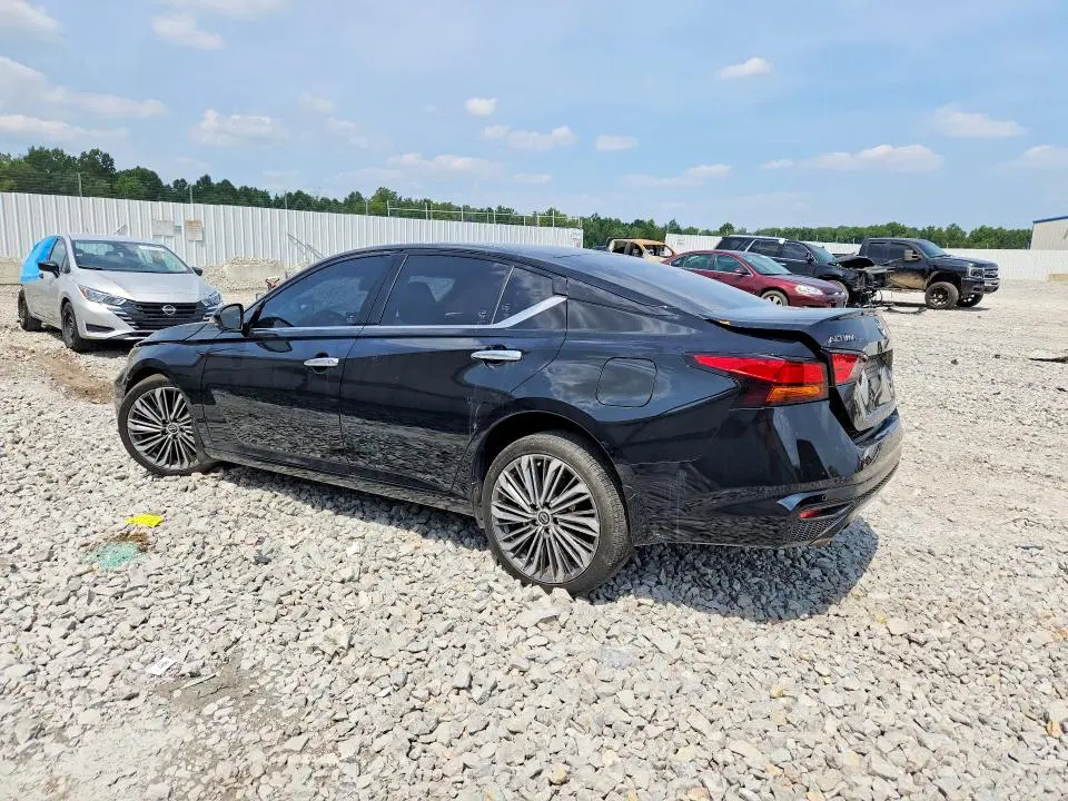 2025 NISSAN ALTIMA SL  