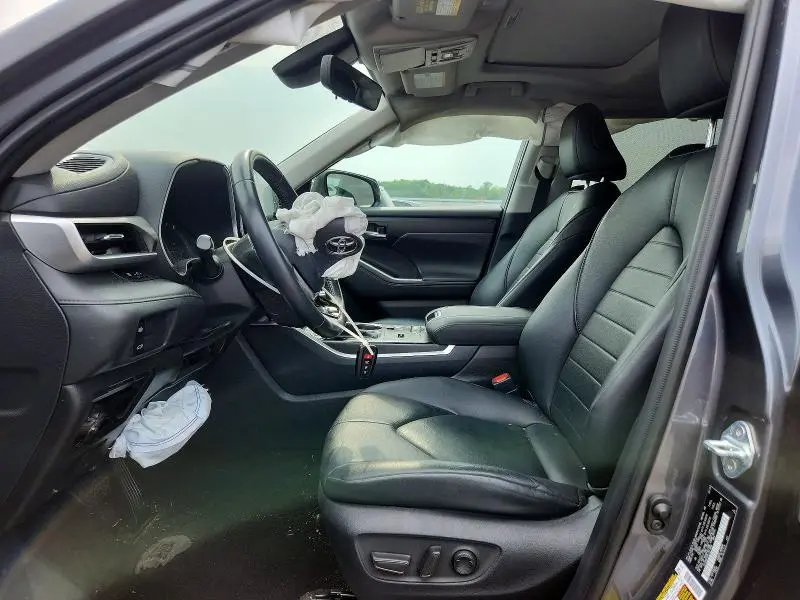 2020 TOYOTA HIGHLANDER HYBRID XLE  