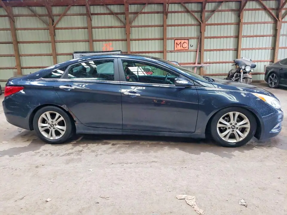 2013 HYUNDAI SONATA SE  
