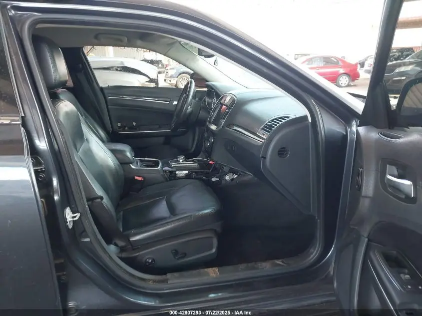 2016 CHRYSLER 300 LIMITED