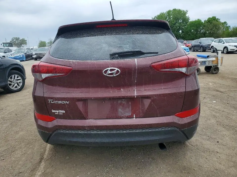 2017 HYUNDAI TUCSON SE  