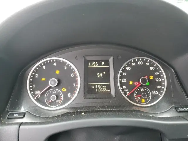 2010 VOLKSWAGEN TIGUAN S  