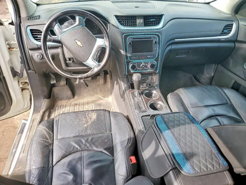 2015 CHEVROLET TRAVERSE LT  