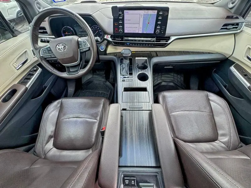 2022 TOYOTA SIENNA LIMITED  