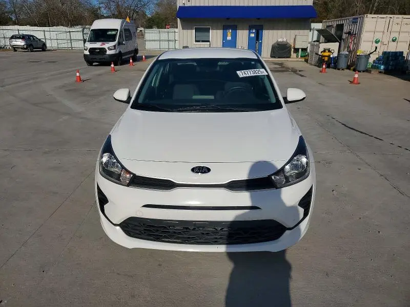 2021 KIA RIO LX  
