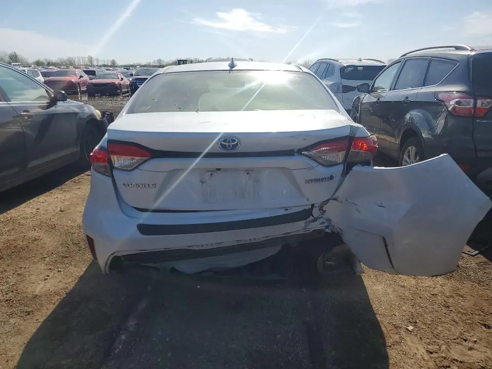 2022 TOYOTA COROLLA LE  