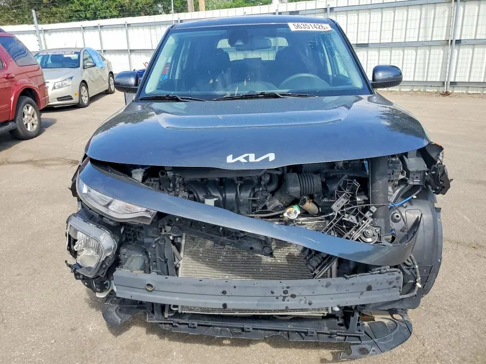 2022 KIA SOUL LX  