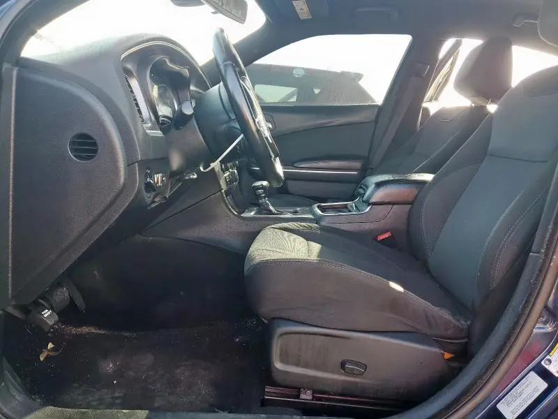 2015 DODGE CHARGER SE  