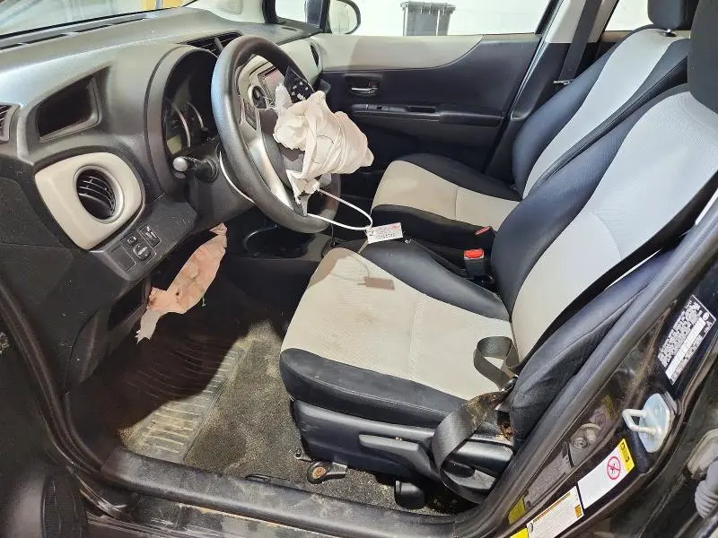 2012 TOYOTA YARIS 5-DOOR LE  