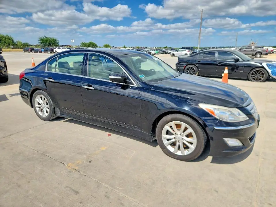2013 HYUNDAI GENESIS 3.8L  