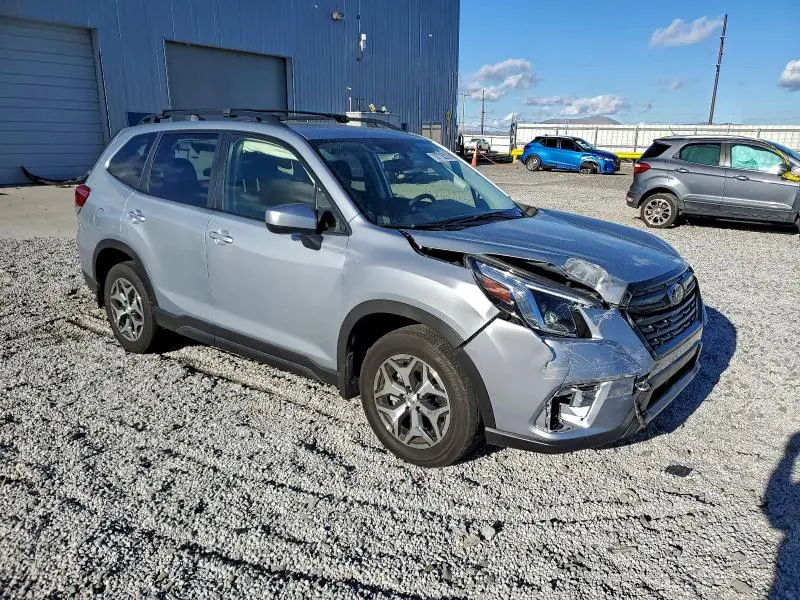 2024 SUBARU FORESTER PREMIUM  