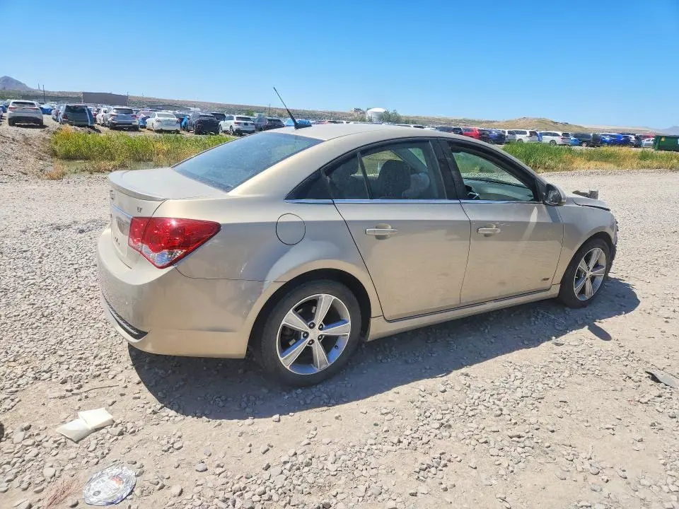 2012 CHEVROLET CRUZE LT  