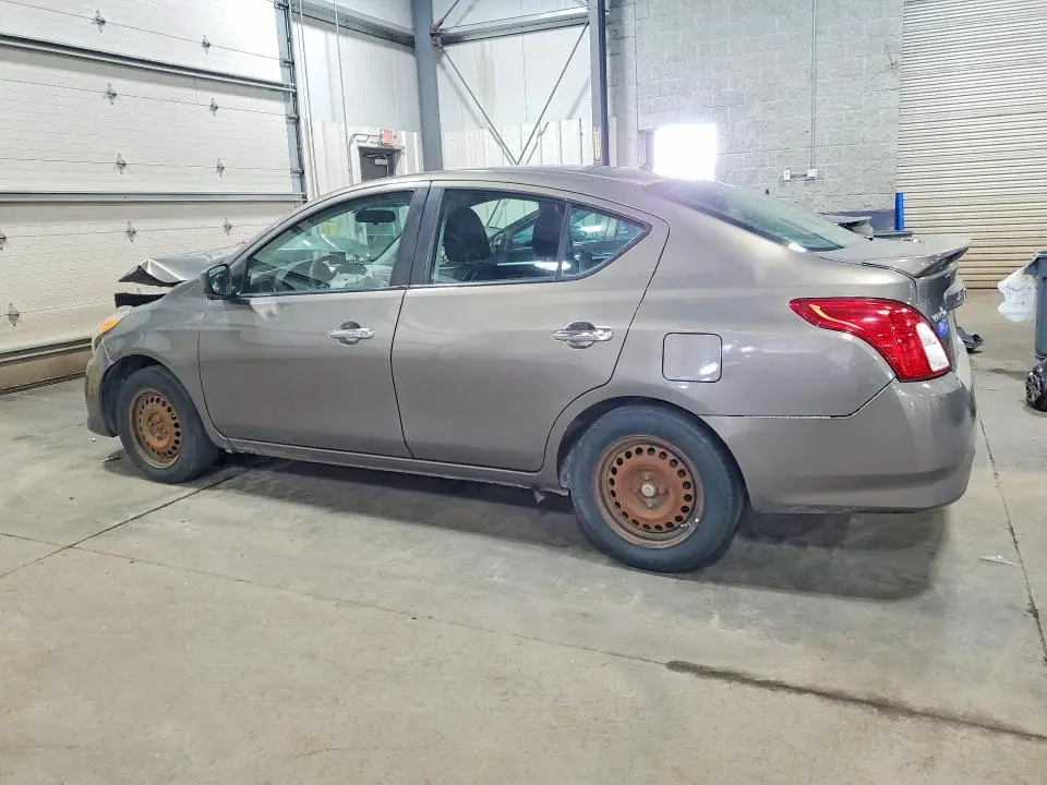 2016 NISSAN VERSA 1.6 SV  