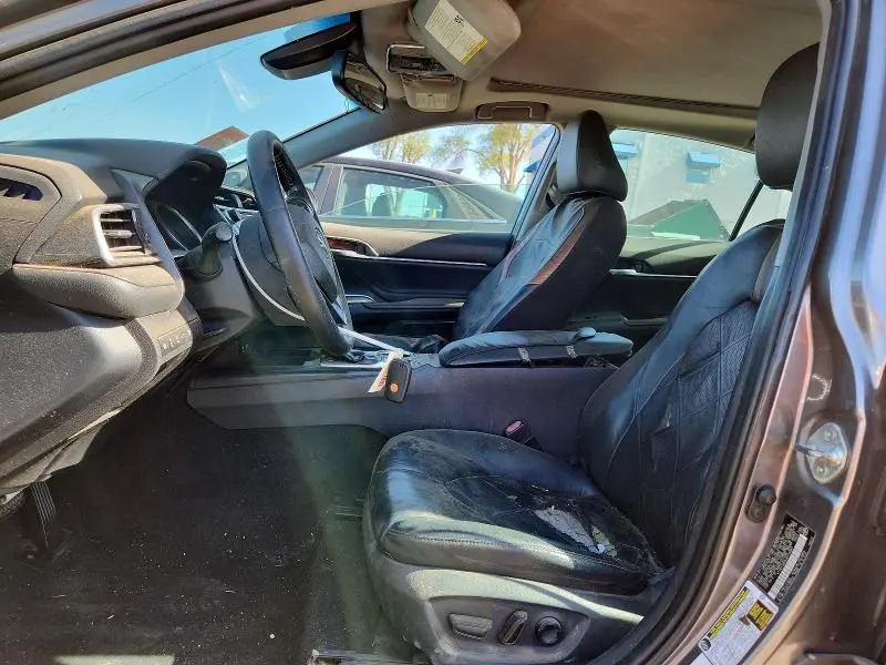 2018 TOYOTA CAMRY XLE  