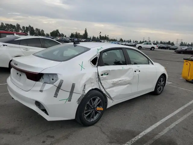 2022 KIA FORTE FE  