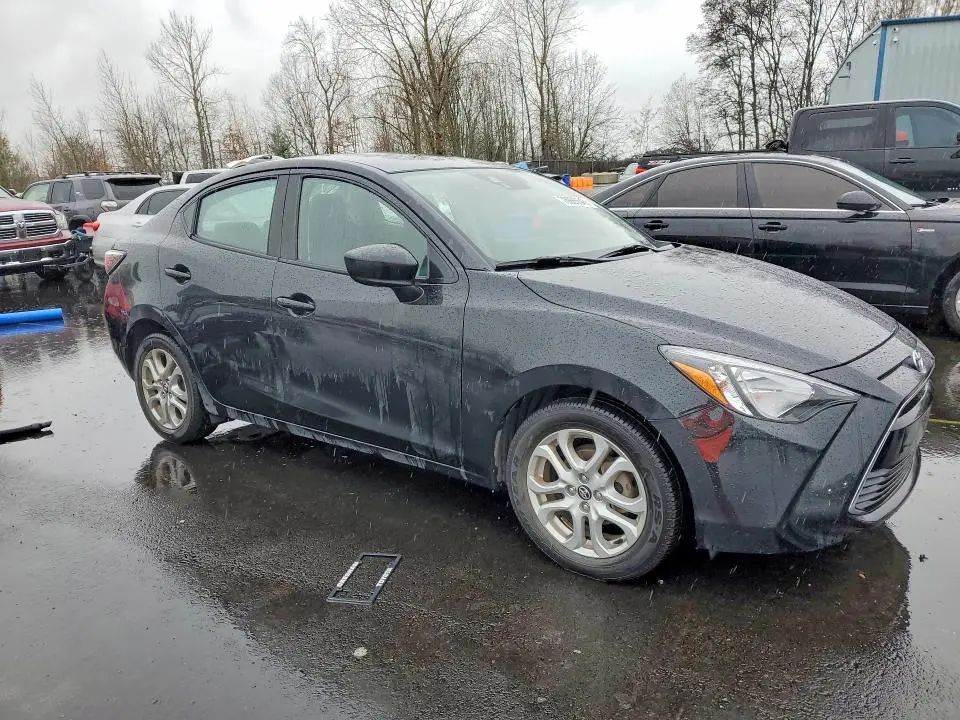 2017 TOYOTA YARIS IA   