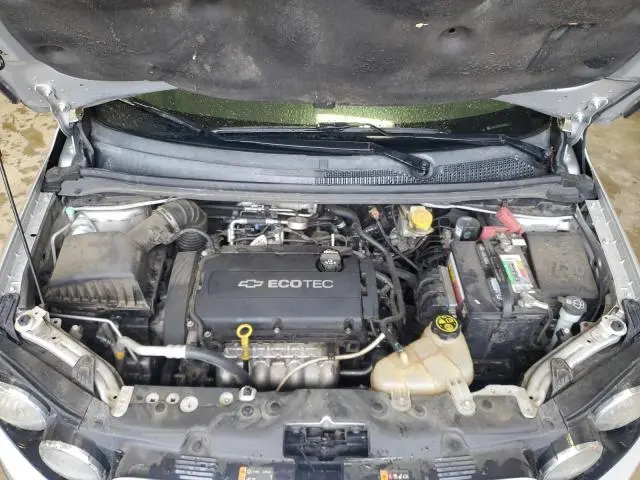 2015 CHEVROLET SONIC LT  