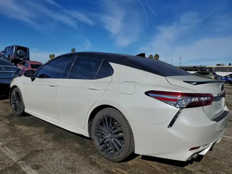 2018 TOYOTA CAMRY XSE  