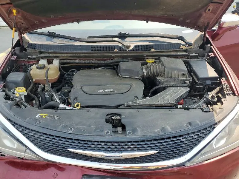 2017 CHRYSLER PACIFICA LIMITED  
