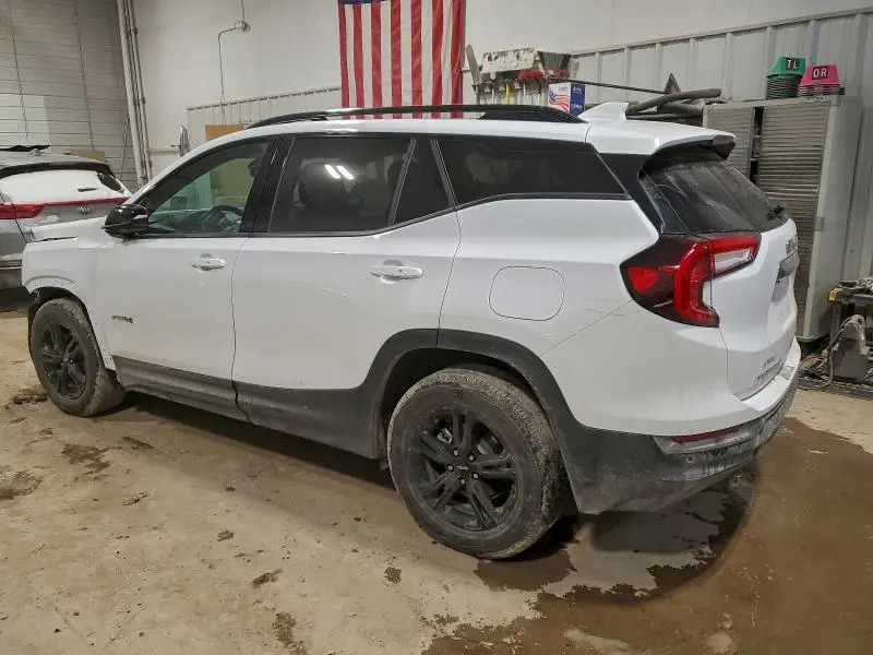 2024 GMC TERRAIN AT4  